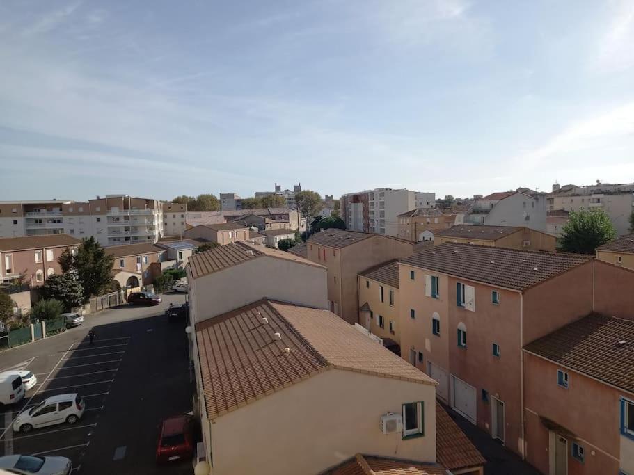 Appart 2/4 Pers Proche Centre Avec Balcon, Parking Narbonne Exterior foto